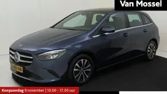 Blauw Gebruikt 2019 Mercedes B180 Business MPV | € 26.435 (Eerlijke prijs)