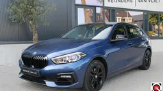 Blauw Gebruikt 2021 BMW 118 Sport Line Hatchback | € 20.890 (Eerlijke prijs)