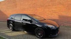 Zwart (metallic) Gebruikt 2013 Ford Focus ST Stationwagen | € 9.950 (Super prijs)
