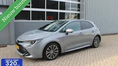 Grijs Gebruikt 2020 Toyota Corolla Business Edition Hatchback | € 23.950 (Eerlijke prijs)