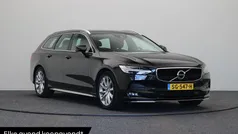 Zwart Gebruikt 2018 Volvo V90 Momentum Stationwagen | € 27.940 (Eerlijke prijs)
