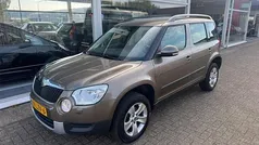 Bruin Gebruikt 2010 Skoda Yeti Ambition SUV | € 6.999 (Eerlijke prijs)