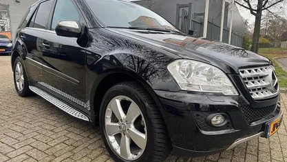 Zwart Gebruikt 2008 Mercedes 350 SUV | € 17.799 (Super prijs)