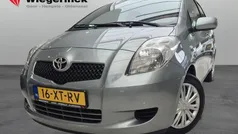 Grijs Gebruikt 2007 Toyota Yaris Hatchback | € 6.749 (Eerlijke prijs)