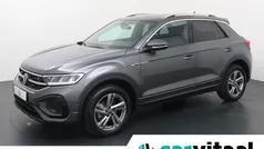 Grijs, metallic lak Gebruikt 2024 VW T-Roc R-line SUV | € 34.440 (Eerlijke prijs)