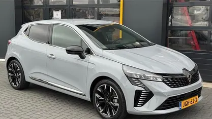 Occasion 2025 Renault Clio V Techno Hatchback | € 21.900 (Eerlijke prijs)