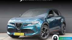 Gebruikt 2024 Alfa Romeo Junior Edizione Speciale SUV | € 31.895 (Eerlijke prijs)