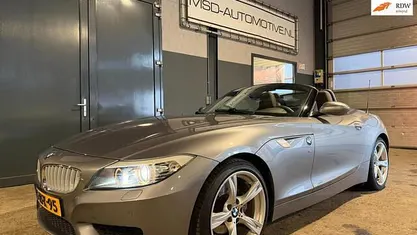 Grijs (metallic) Occasion 2015 BMW Z4 Executive Cabriolet | € 21.949 (Super prijs)