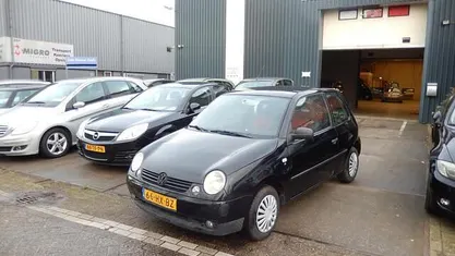Zwart Gebruikt 2002 VW Lupo Hatchback | € 999 (Eerlijke prijs)