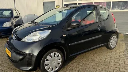 Zwart Gebruikt 2007 Peugeot 107 Hatchback | € 1.495 (Eerlijke prijs)