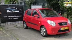 Rood Gebruikt 2011 Kia Picanto Hatchback | € 2.999 (Eerlijke prijs)