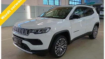 Occasion 2024 Jeep Compass SUV | € 31.750 (Eerlijke prijs)