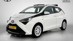 Wit Gebruikt 2019 Toyota Aygo X-play Hatchback | € 11.445 (Eerlijke prijs)