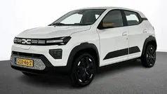 Wit Gebruikt 2024 Dacia Spring Extreme Hatchback | € 15.390 (Eerlijke prijs)