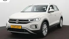 Grijs Gebruikt 2024 VW T-Roc Style SUV | € 33.900 (Eerlijke prijs)