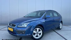 Blauw Gebruikt 2007 Ford Focus Futura Hatchback | € 1.495 (Super prijs)