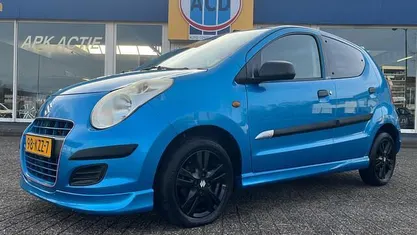 Blauw (metallic) Gebruikt 2010 Suzuki Alto Comfort Hatchback | € 3.400 (Eerlijke prijs)