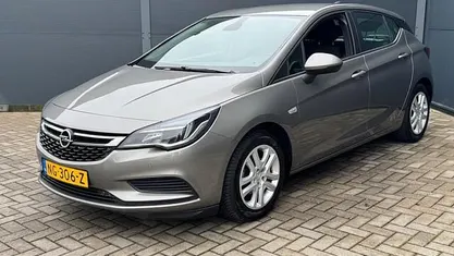 Occasion Opel Astra Edition 105 PK (77 kW) 2017 Hatchback