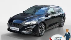 Zwart Gebruikt 2019 Ford Focus Business Edition Stationwagen | € 20.935 (Eerlijke prijs)