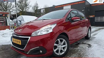 Occasion Peugeot 208 Premium 82 PK (60 kW) 2015 Rood Hatchback