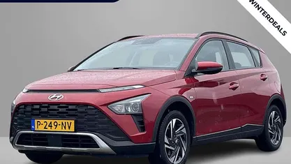 Occasion Hyundai Bayon Comfort 101 PK (74 kW) 2022 Dragon red pearl (wr7) SUV