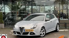 Gebruikt 2015 Alfa Romeo Giulietta Sprint Hatchback | € 13.490 (Eerlijke prijs)