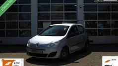 Grijs Gebruikt 2008 Renault Twingo Authentique Hatchback | € 1.945 (Eerlijke prijs)
