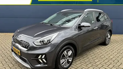 Grijs Gebruikt 2021 Kia Niro SUV | € 21.235 (Eerlijke prijs)