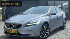 Blauw Gebruikt 2018 Volvo V40 Stationwagen | € 12.443 (Eerlijke prijs)