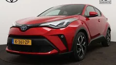 Rood, metallic lak Gebruikt 2021 Toyota C-HR Style SUV | € 24.445 (Eerlijke prijs)