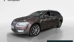 Bruin Gebruikt 2016 Skoda Octavia Business Line Stationwagen | € 11.945 (Eerlijke prijs)