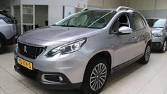 Grijs Gebruikt 2017 Peugeot 2008 SUV | € 11.400 (Eerlijke prijs)