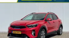 Rood Gebruikt 2024 Kia Stonic SUV | € 25.385 (Eerlijke prijs)