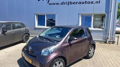 Paars Gebruikt 2009 Toyota iQ Hatchback | € 2.750 (Goede deal)