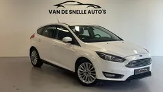 Wit Occasion 2015 Ford Focus Titanium Hatchback | € 6.990 (Eerlijke prijs)