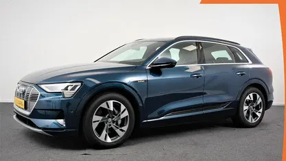 Occasion Audi e-tron Premium 300 kW (408 PK) 2019 Blauw (metallic) SUV