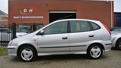 Occasion Nissan Almera Tino Acenta 116 PK (85 kW) 2005 Grijs MPV