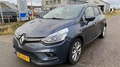 Grijs Gebruikt 2017 Renault Clio GrandTour Intens Stationwagen | € 5.950 (Goede deal)
