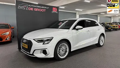 Wit Gebruikt 2021 Audi A3 Sportback e-tron Advanced Hatchback | € 21.950 (Eerlijke prijs)