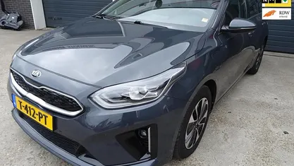 Gebruikt 2020 Kia Ceed Hatchback | € 23.250 (Eerlijke prijs)