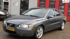 Grijs Gebruikt 2007 Volvo S60 Momentum Sedan | € 3.250 (Eerlijke prijs)