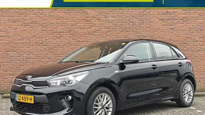 Zwart Gebruikt 2018 Kia Rio Hatchback | € 14.485 (Eerlijke prijs)