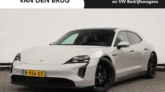 Grijs Gebruikt 2022 Porsche Taycan GTS Sedan | € 79.800 (Goede deal)