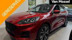 Rood Gebruikt 2022 Ford Kuga ST-Line X SUV | € 26.645 (Eerlijke prijs)