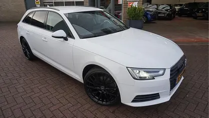Wit Occasion 2018 Audi A4 Stationwagen | € 15.945 (Eerlijke prijs)