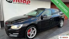Zwart Gebruikt 2013 Volvo V60 Summum Stationwagen | € 6.850 (Duur)