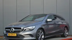 Grijs, metallic lak Gebruikt 2017 Mercedes CLA180 Shooting Brake Edition Stationwagen | € 18.950 (Eerlijke prijs)