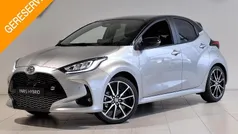 Grijs Gebruikt 2024 Toyota Yaris Hybrid Sport Hatchback | € 34.999 (Eerlijke prijs)