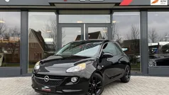 Zwart, metallic lak Gebruikt 2019 Opel Adam Hatchback | € 11.450 (Eerlijke prijs)