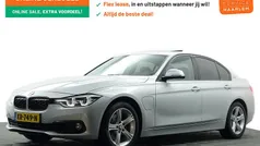 Grijs metallic Gebruikt 2016 BMW 330e M Sport Sedan | € 24.900 (Eerlijke prijs)